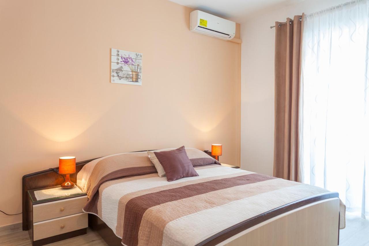 Apartments & Rooms Alagic Makarska Ngoại thất bức ảnh