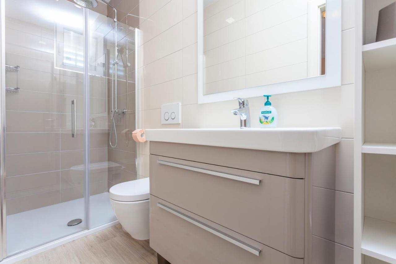 Apartments & Rooms Alagic Makarska Ngoại thất bức ảnh