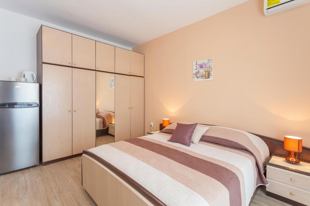 Apartments & Rooms Alagic Makarska Ngoại thất bức ảnh