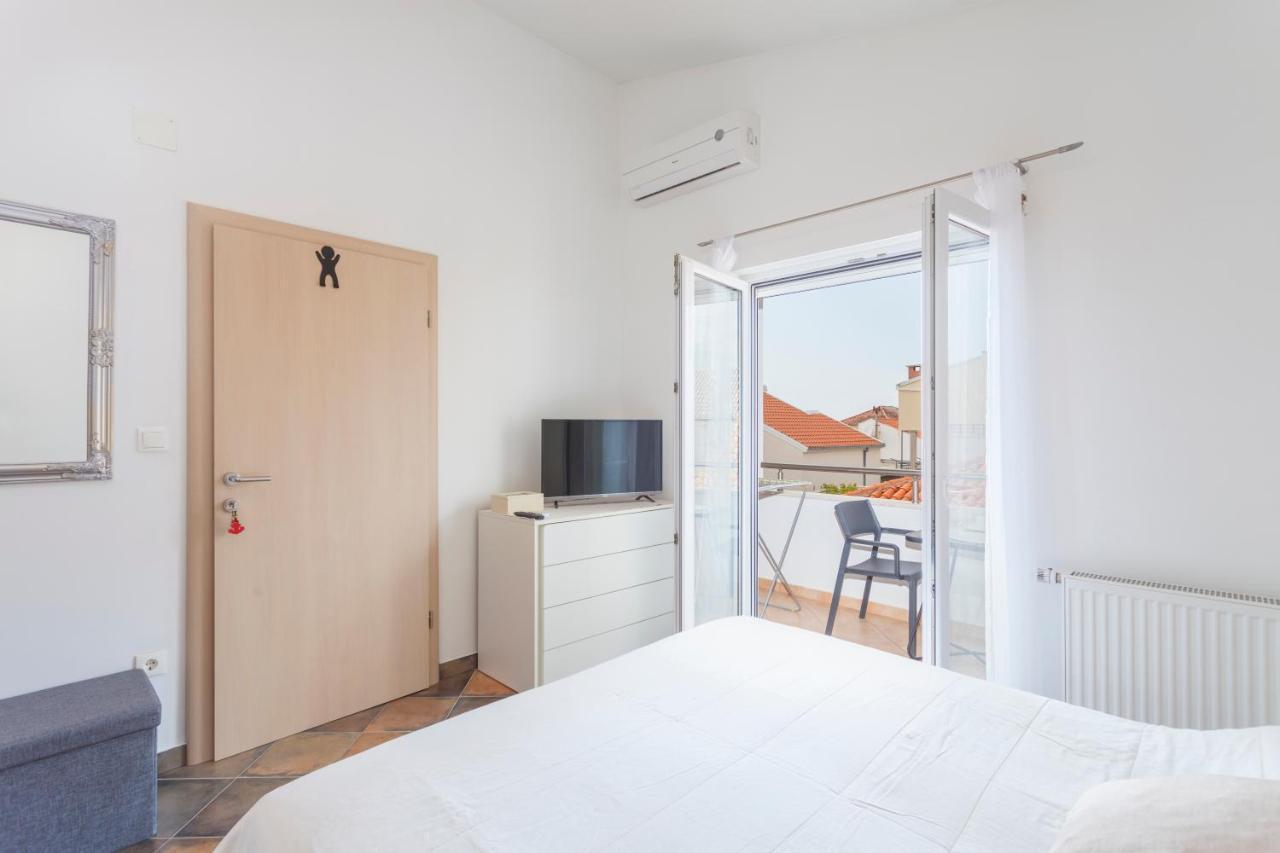 Apartments & Rooms Alagic Makarska Ngoại thất bức ảnh