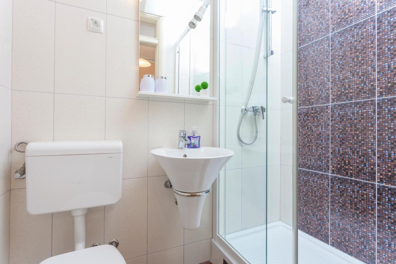 Apartments & Rooms Alagic Makarska Ngoại thất bức ảnh