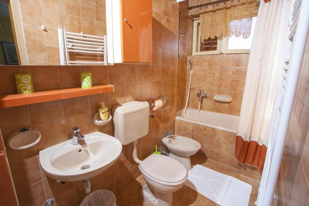 Apartments & Rooms Alagic Makarska Ngoại thất bức ảnh